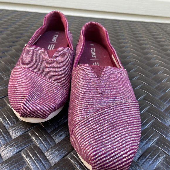 Maroon and Silver Striped Toms, Size 9 - Picture 3 of 9